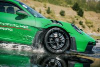 پورشه برای پذیرش پیش سفارش “Porsche Truck Experience 2.0” که در ماه سپتامبر در Fuji Speedway برگزار شد